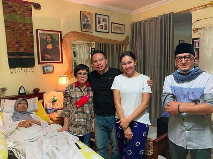 Vicky Prasetyo dan Kalina Oktarani happy ending