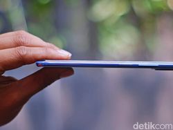 Unboxing Mi 11 Lite, HP Tipis Harga Rp 3 Jutaan