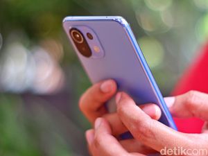Mi 11 Lite dan Mi 11 Ultra Dirilis, Tawarkan Bodi Tipis dan Kamera Besar