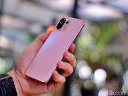 Unboxing Mi 11 Lite, HP Tipis Harga Rp 3 Jutaan
