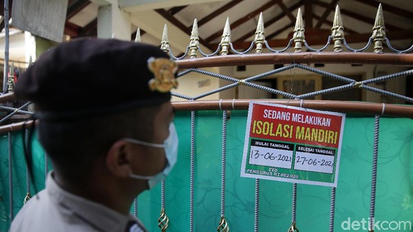 47 Warga Positif COVID-19, 1 RT di Bekasi Dilockdown