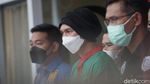 Anji Berbaju Tahanan Usai Diciduk Kasus Narkoba