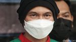 Anji Berbaju Tahanan Usai Diciduk Kasus Narkoba