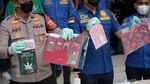 Anji Berbaju Tahanan Usai Diciduk Kasus Narkoba