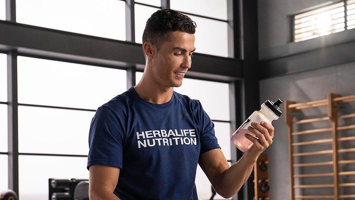 Cristiano Ronaldo Sosok ‘Family Man’ yang Hobi Makan Bareng Keluarga