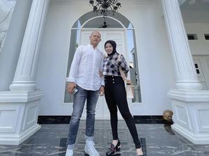 Viral Bikin Haru, Menantu Idaman Berikan Hadiah Rumah dan Mobil untuk Mertua