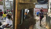 India hingga kini masih dihantui pandemi COVID-19 yang terus melonjak.  