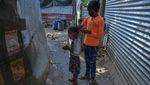 Kala Anak-anak Permukiman Kumuh di India Ikut Kelas Online