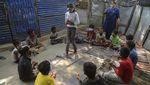 Kala Anak-anak Permukiman Kumuh di India Ikut Kelas Online