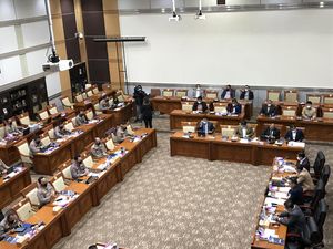 Kapolri: Ada Aplikasi Pengaduan Polisi, Kalau WA Saya Masih Dilayani