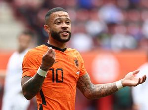 Memphis Beri Kode ke Barca: Ingin Dilatih Koeman Lagi