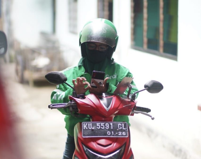 Mitra Pengemudi GrabBike Perempuan Pertama di Tarakan