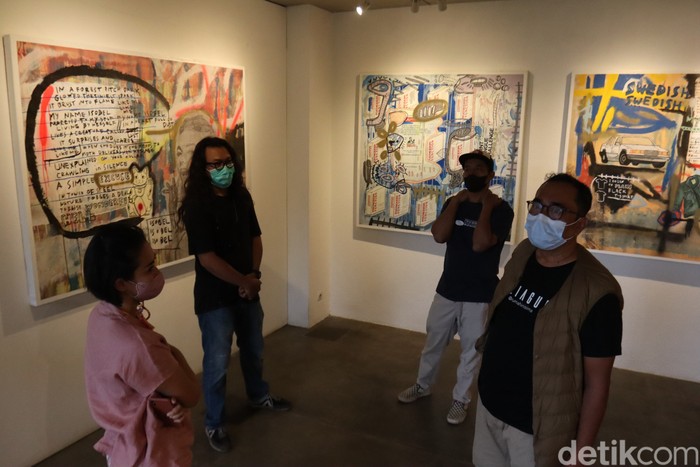 Pameran lukisan Tumpang Tindih karya Donni Afrianto