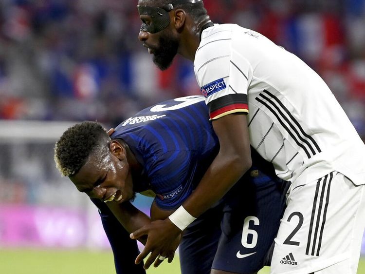 Paul Pogba Vs Antonio Ruediger: Gigitan, Bisik-bisik, Pelukan