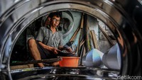 Sementara kubah dengan ukuran terbesar dijual Rp 7 juta.