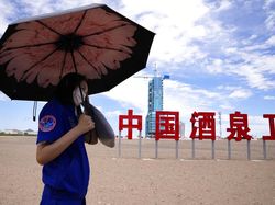 Potret Para Astronot China yang Bakal Meluncur ke Ruang Angkasa