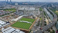 Sejumlah proyek mercusuar Gubernur DKI Jakarta Anies Baswedan masih berjalan di tengah pandemi, namun ada juga yang terkendala. Salah satu yang digeber adalah peresmian Jakarta International Stadium (JIS).Pada November 2020, Pemprov DKI Jakarta mengajukan dana pinjaman untuk pemulihan ekonomi nasional (PEN) ke pemerintah pusat. Dana PEN untuk DKI yang cair pada 2020 sebesar Rp 3,2 triliun. Sementara untuk 2021 cair sebesar Rp 7,8 triliun. antara