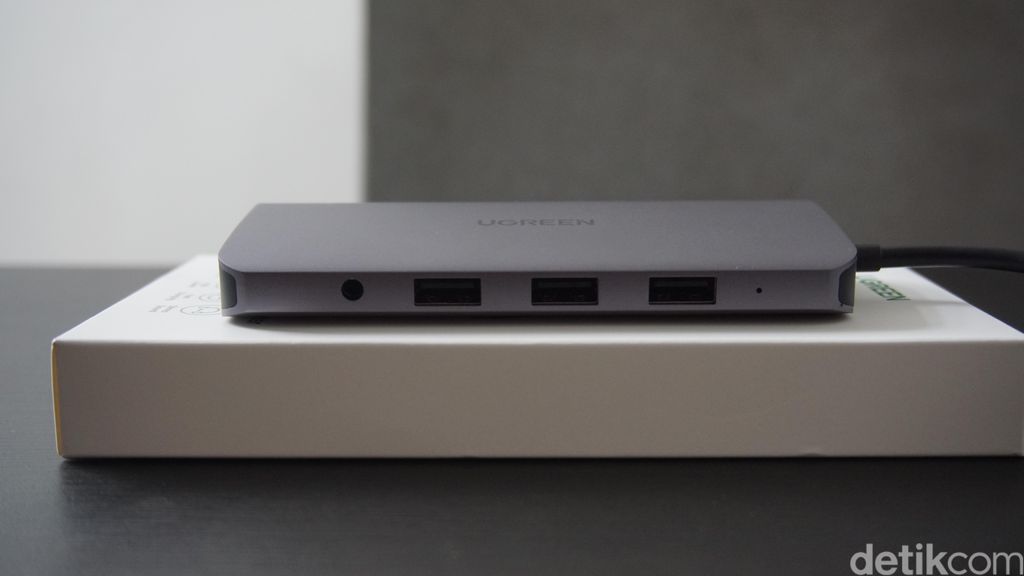 Review UGREEN 10in1 USB-C Multifunction Adapter