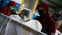 Selain itu, kain baik juga akan diberikan ornamen, proses itu disebut ngiseni.