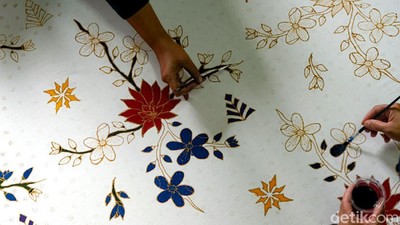 Saat Emak-emak di Tangerang Berkarya Lewat Batik Tulis