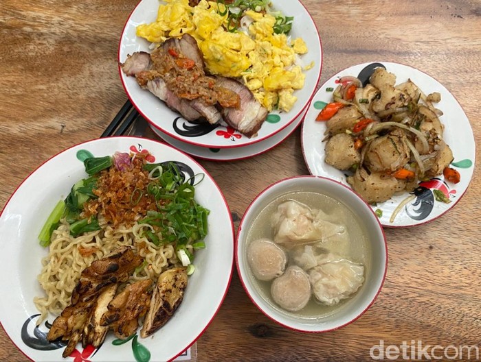 Sedjuk: Lezatnya Bakmi Ayam Oven dan Es Kopi di ‘Gang’ SCBD