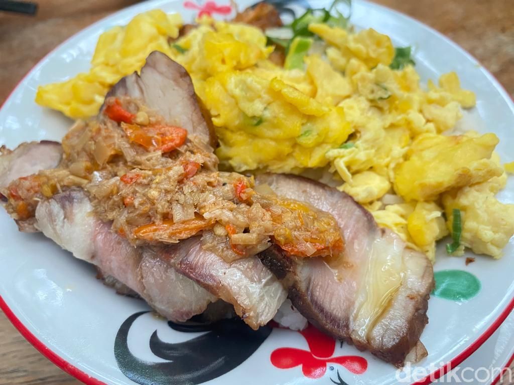 Sedjuk: Lezatnya Bakmi Ayam Oven dan Es Kopi di 'Gang' SCBD