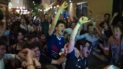 Sorak Sorai Fans Prancis Kala Menang Lawan Jerman di Euro 2020