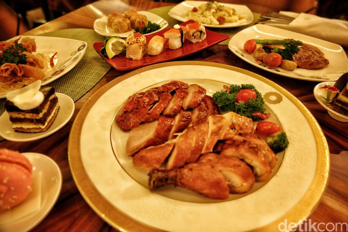 The Restaurant at The Trans Luxury Hotel Bandung