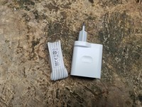 Foto unboxing Realme 8 5G. Realme 8 5G resmi masuk Indonesia pada peluncuran 16 Juni 2021. Perangkat ini akan menjadi HP 5G dengan harga terjangkau. Realme 8 5G dipatok harga Rp juta.

Kali ini, detikINET berkesempatan untuk mengulas ponsel Realme 8 5G dengan RAM 8 GB. Sebagai informasi, Realme 8 5G dibekali chipset Dimensity 700 5G Processor. Dalam box, Realme menyertakan silicon case, 18W quick charge, kabel USB Type-C, buku panduan, kartu garansi, dan SIM ejector.