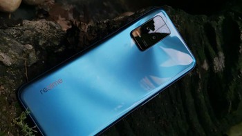 Realme 8 5G dilengkapi dengan baterai 5.000 mAh dan pengisian cepat 18W. HP 5G murah ini dijual dengan harga Rp 3.199.000. Foto: detikINET/Aisyah