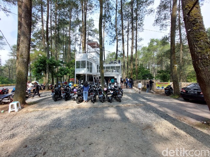 Warung Kopi Gunung di Lembang