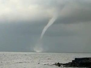 Waterspout Muncul di Selat Bali, Ini Kata BMKG Banyuwangi