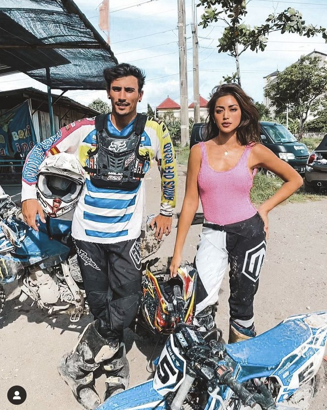 Vincent Verhaag pun tak pernah memperkenalkan Jessica Iskandar sebagai kekasihnya. Dia justru menyebut wanita 33 tahun ini sebagai sahabat.  Foto: Instagram/@inijedar, @v.andrianto