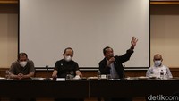 Kadin Daerah mendukung keputusan pemerintah dan Pengurus Pusat Kadin untuk memilih Kendari sebagai Tuan Rumah Munas Kadin VIII serta  mendukung Arsjad Rasjid sebagai Ketua Umum Kadin periode mendatang.