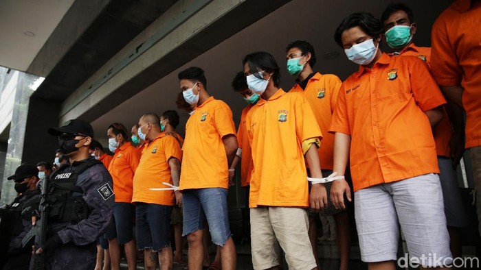 Lagi, Pelaku Pungli Ditangkap di Tanjung Priok Polda Metro Jaya terus melakukan pemberantasan pungli di Pelabuhan Tanjung Priok. Baru-baru ini, polisi mengungkap empat kelompok pelaku pungli.