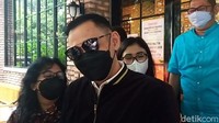 Lucky Alamsyah hari ini mendatangi Polda Metro Jaya. Foto: Pingkan (detikHOT)