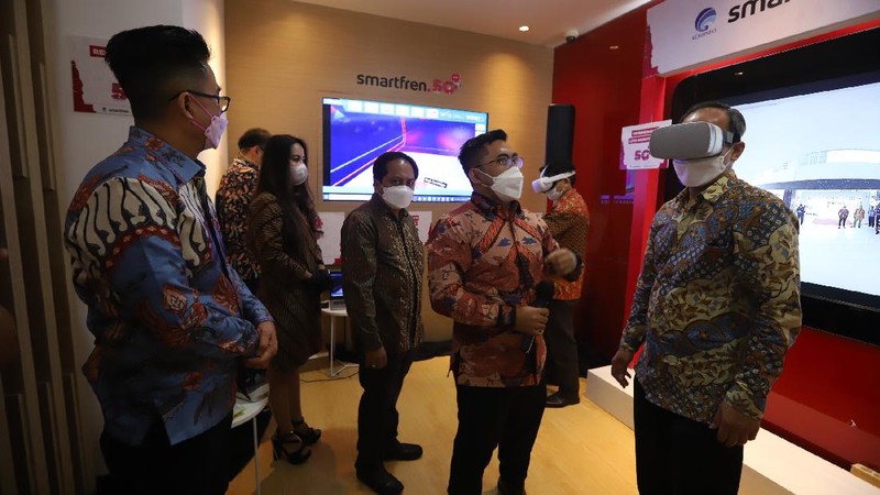 Smartfren kembali melakukan uji coba 5G dengan Kementerian Komunikasi dan Informatika (Kominfo) menggunakan pita frekuensi 26 GHz.