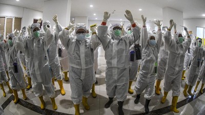 RI Diprediksi Kolaps 2-4 Pekan ke Depan