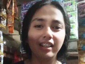 Cowok Cantik Penjual Kopi di Surabaya Akhirnya Punya Pacar Gegara Viral