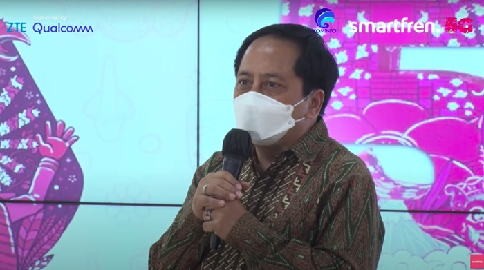 Presiden Direktur Smartfren Merza Fachys.