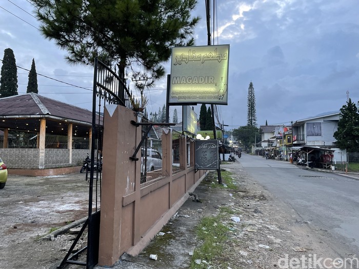 Restoran arab Magadir di Cipanas, Cianjur