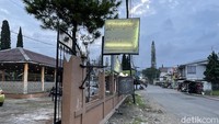 Nah, salah satu destinasi favorit turis Arab itu ke Cipanas yang memiliki hawa sejuk. Selama tinggal di Indonesia, mereka makan di rumah atau pun kalau makan di luar, mereka mencari santapan yang sudah akrab dengan lidah mereka.