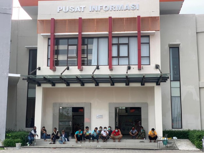 RS Darurat Bangkalan di Kantor Badan Pengembangan Wilayah Suramadu (BPWS)