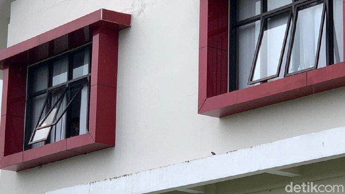 Seperti Ini Lokasi Isolasi Pasien COVID-19 di Bengkalan Kantor Badan Pengembangan Wilayah Suramadu (BPWS) Bangkalan, Madura, difungsikan sebagai rumah sakit lapangan Bengkalan.