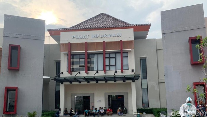 Seperti Ini Lokasi Isolasi Pasien COVID-19 di Bengkalan Kantor Badan Pengembangan Wilayah Suramadu (BPWS) Bangkalan, Madura, difungsikan sebagai rumah sakit lapangan Bengkalan.