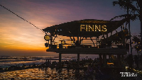 Sunset di Finns Club bali