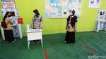 Uji Coba Sekolah Tatap Muka di Tengah Melonjaknya COVID-19