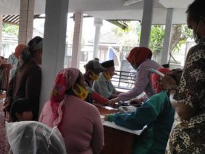 Kasus COVID-19 Melonjak, Satgas Kab Pasuruan Gencarkan Antigen-Vaksinasi