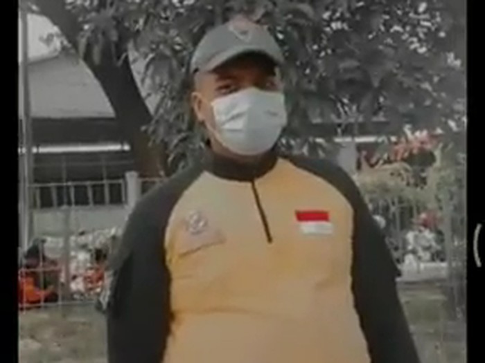 viral video pemotor tanyakan hasil swab petugas penyekat suramadu