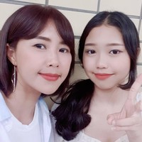 Yannie Kim adalah wanita Indonesia yang menikahi pria asal Korea Selatan, Ko Incheol. Ia telah membintangi sejumlah drama Korea seperti Voice 3, Hospital Ship, dan Dinner Mate. Putrinya pun baru-baru ini tampil di Racket Boys. Foto: dok. Instagram yannie_kim79